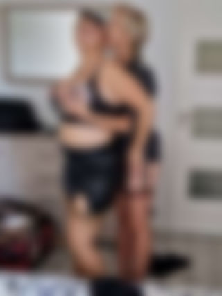 Lesbos in stockinged fever