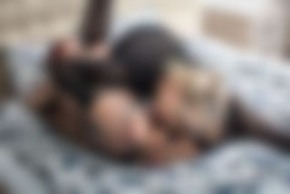 Pantyhosed mature lesbos