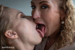 Julia and Wanilianna - first encounter