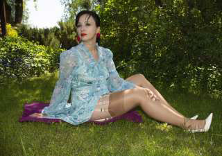 Fetish picnic on the lawn