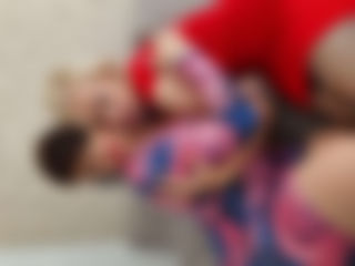 Mature, stockinged lesbos full of lust