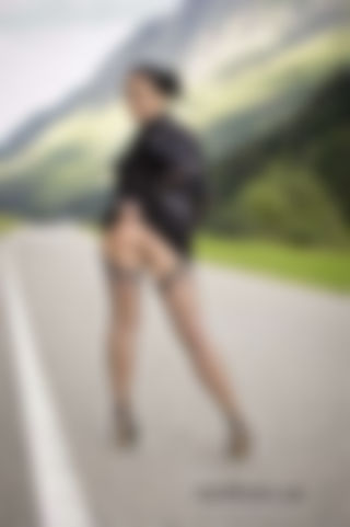Nylon teasing on Passo del San Bernardino.