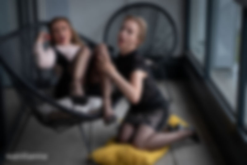 Julia and Wanilianna - first encounter