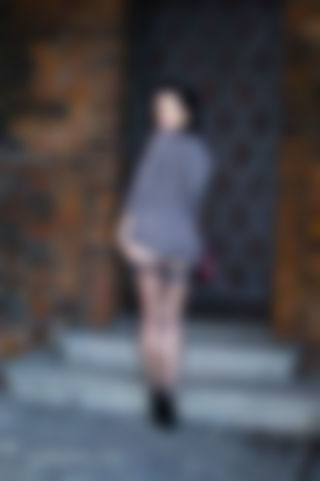 Nyloned legs in the oldtown