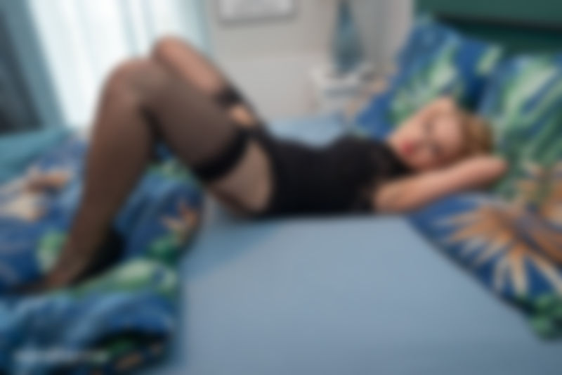 Black ff-nylons are the best
