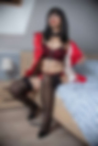 Big dildo pleasure in black seamed nylons